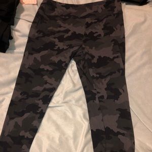 Large camo workout leggings!